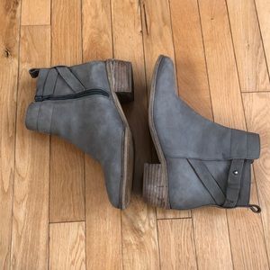 Country Road Ankle Boots